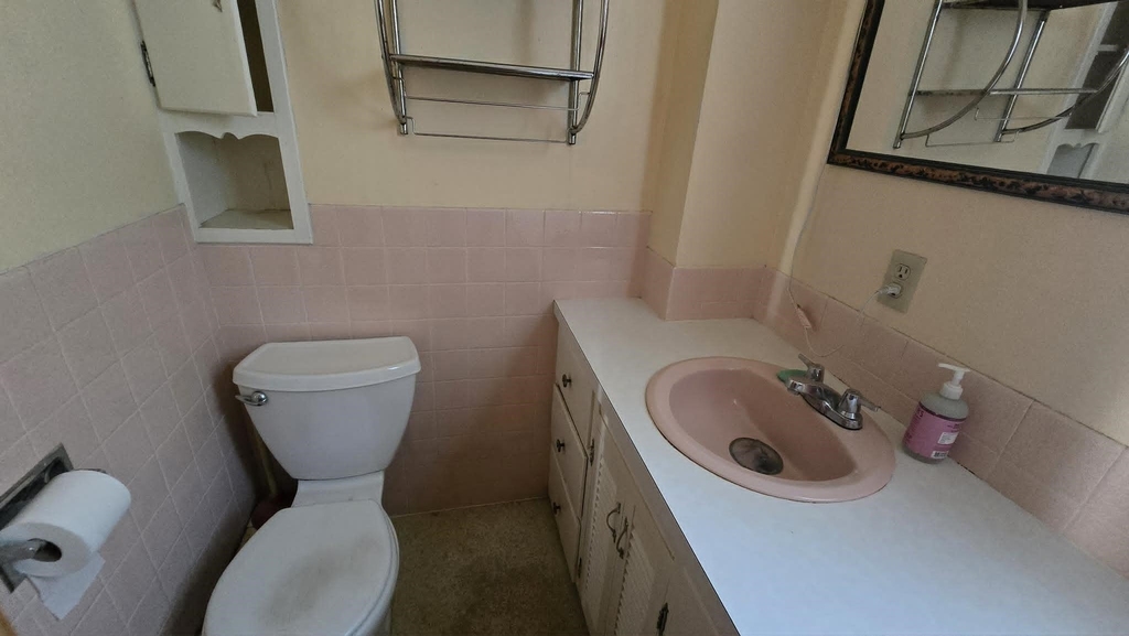 722 Central - Photo 6