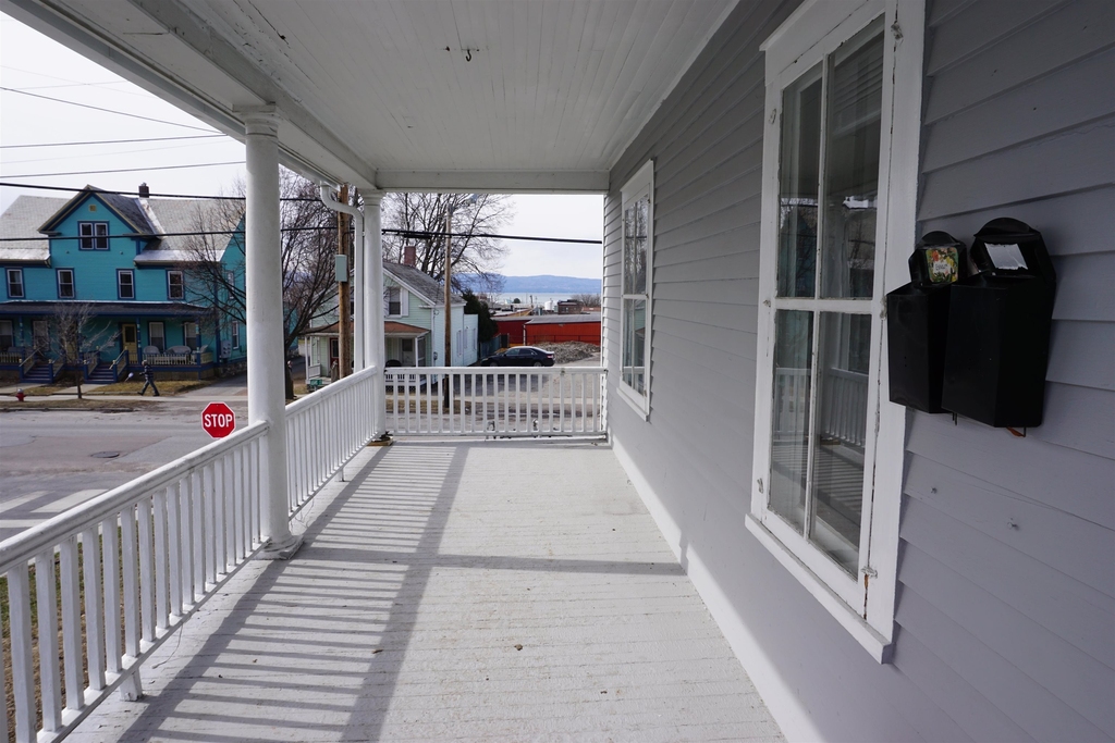 6 Adams - Photo 3