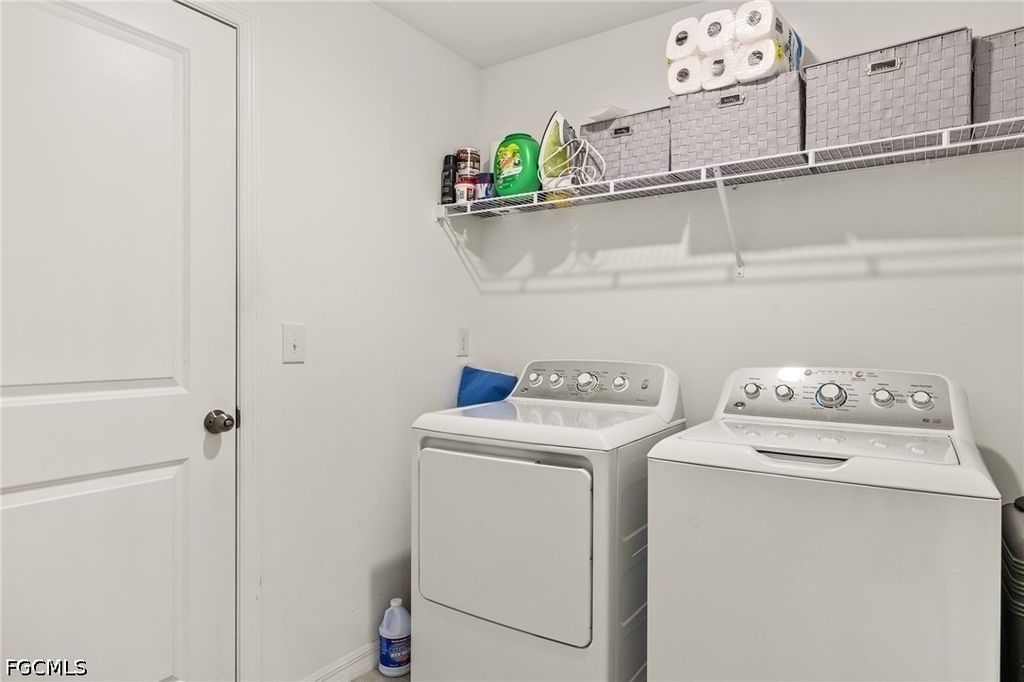 3813 Treasure Oak Way - Photo 26