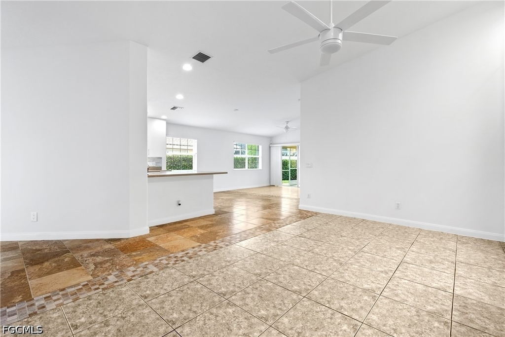 28869 Vermillion Lane - Photo 4