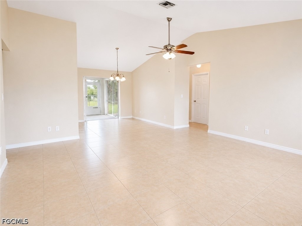 1138 Se 19th Lane - Photo 1