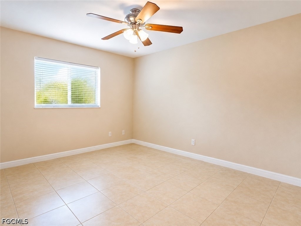 1138 Se 19th Lane - Photo 12