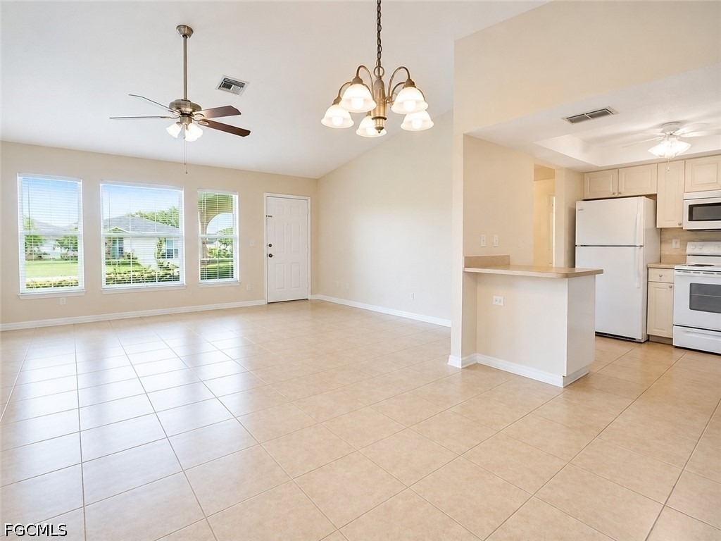 1138 Se 19th Lane - Photo 2