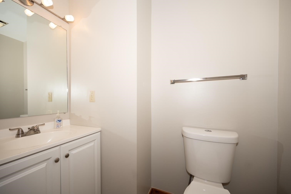 13 Bayberry - Photo 6