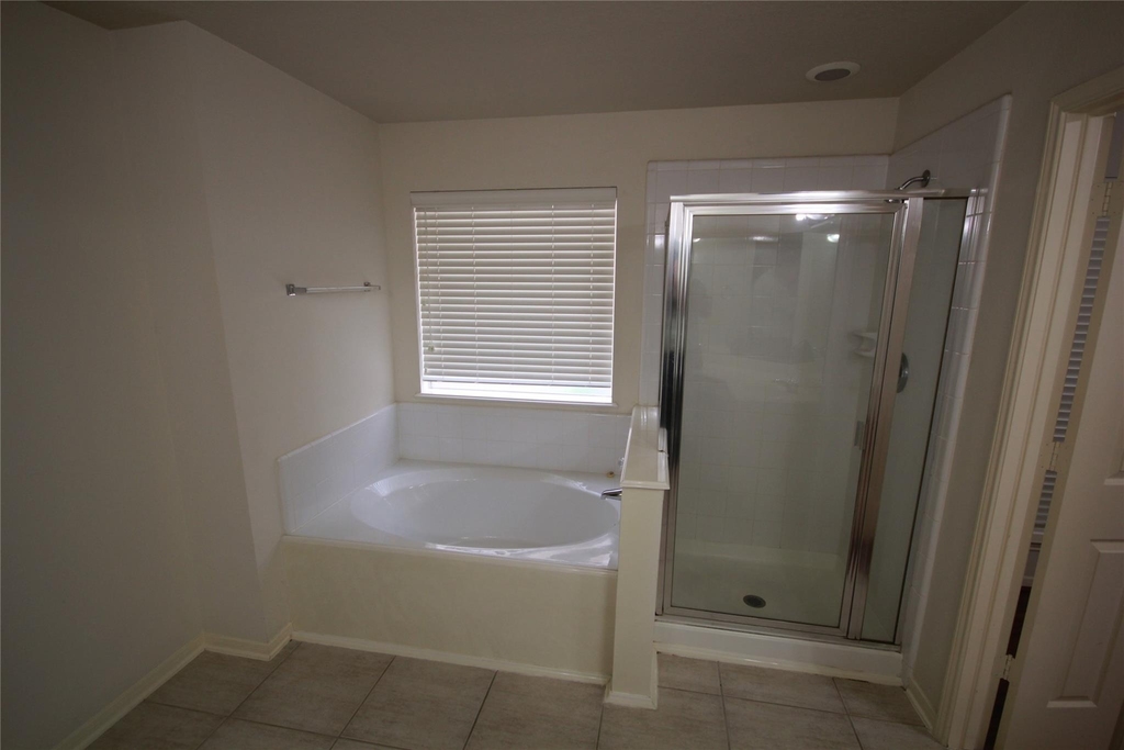 19055 Village Maple Court - Photo 18