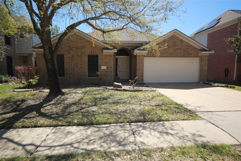 19055 Village Maple Court - Photo 0