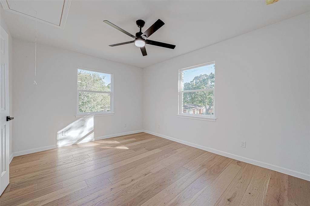 2414 Walnut Bend Lane - Photo 29