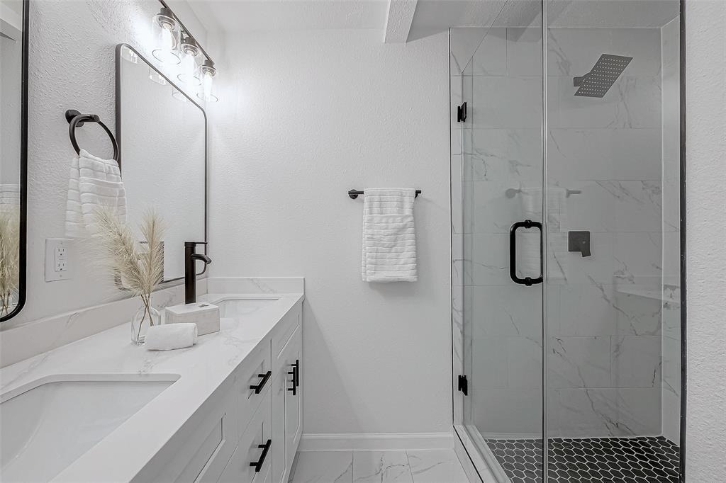 2414 Walnut Bend Lane - Photo 27