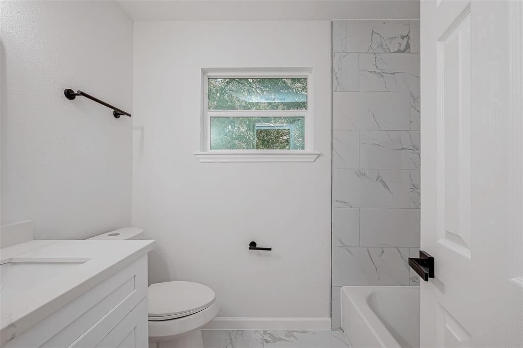 2414 Walnut Bend Lane - Photo 31