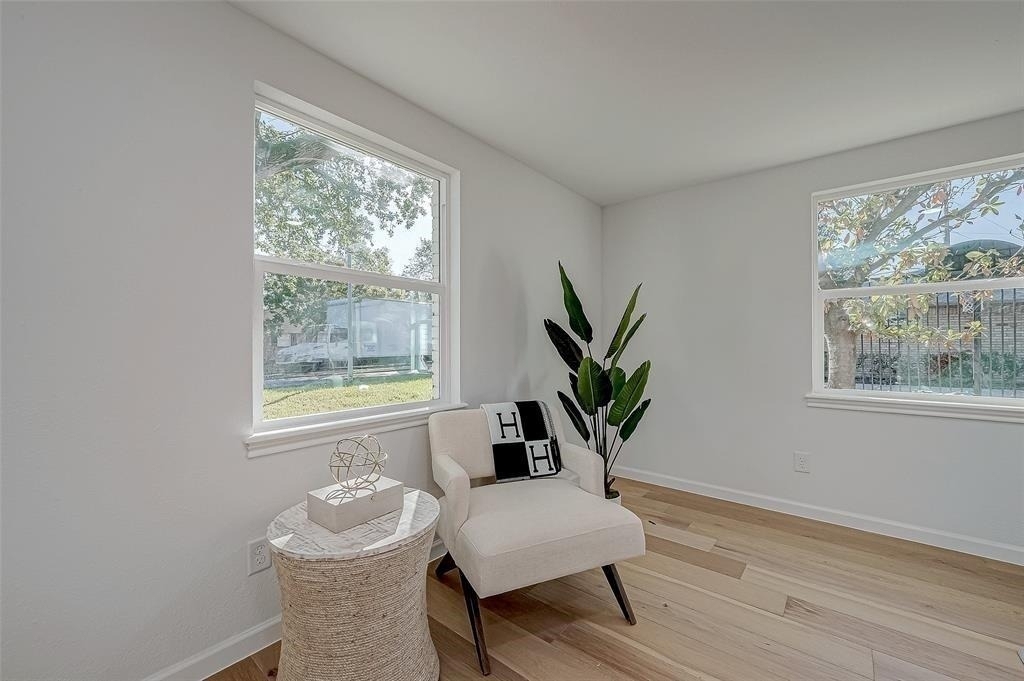 2414 Walnut Bend Lane - Photo 6