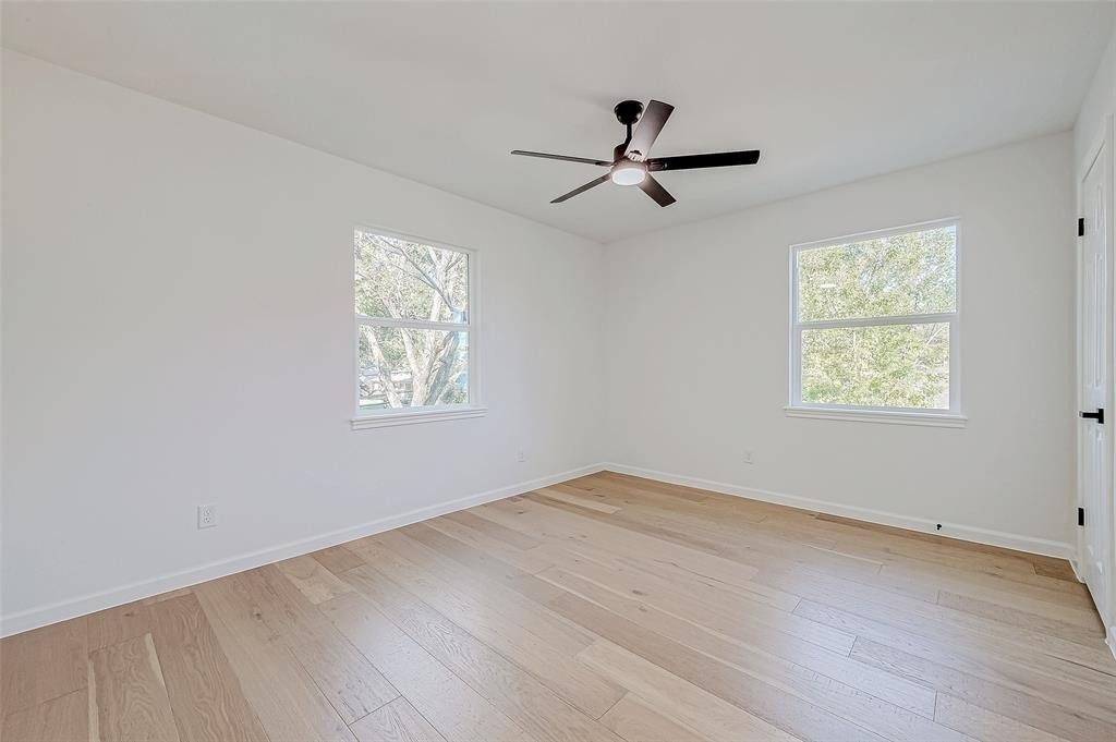 2414 Walnut Bend Lane - Photo 33