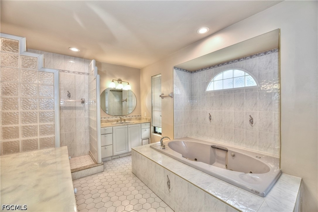 3603 Se 18th Place - Photo 9