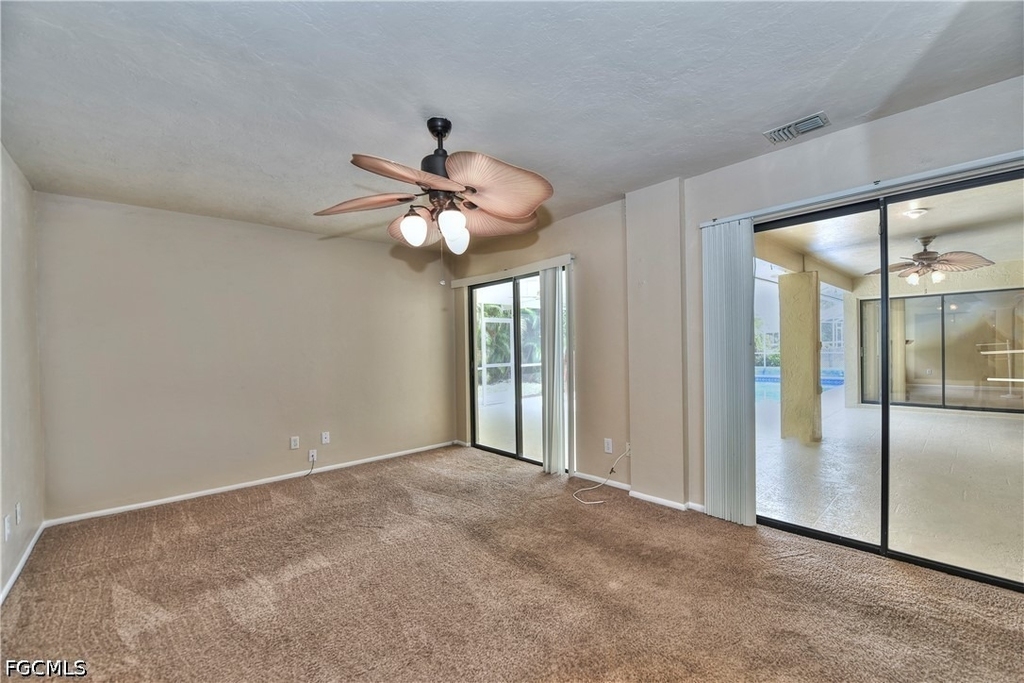3603 Se 18th Place - Photo 8