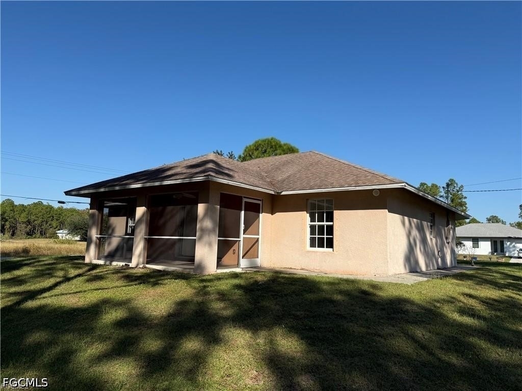 710 Nimitz Boulevard - Photo 2