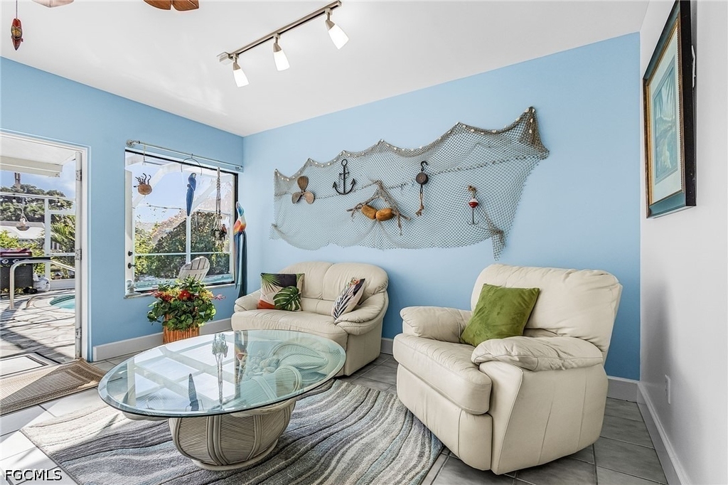 3823 Se 13th Avenue - Photo 15