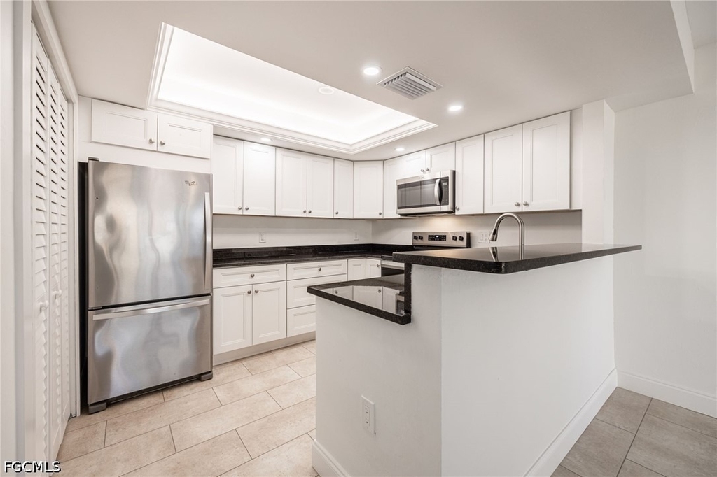 11674 Pointe Circle Drive - Photo 17