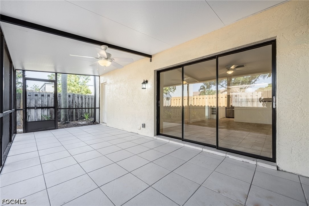 11674 Pointe Circle Drive - Photo 3