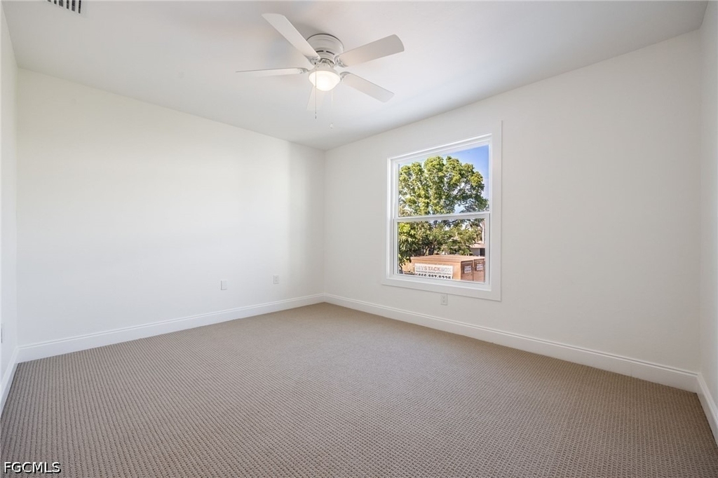 11674 Pointe Circle Drive - Photo 12