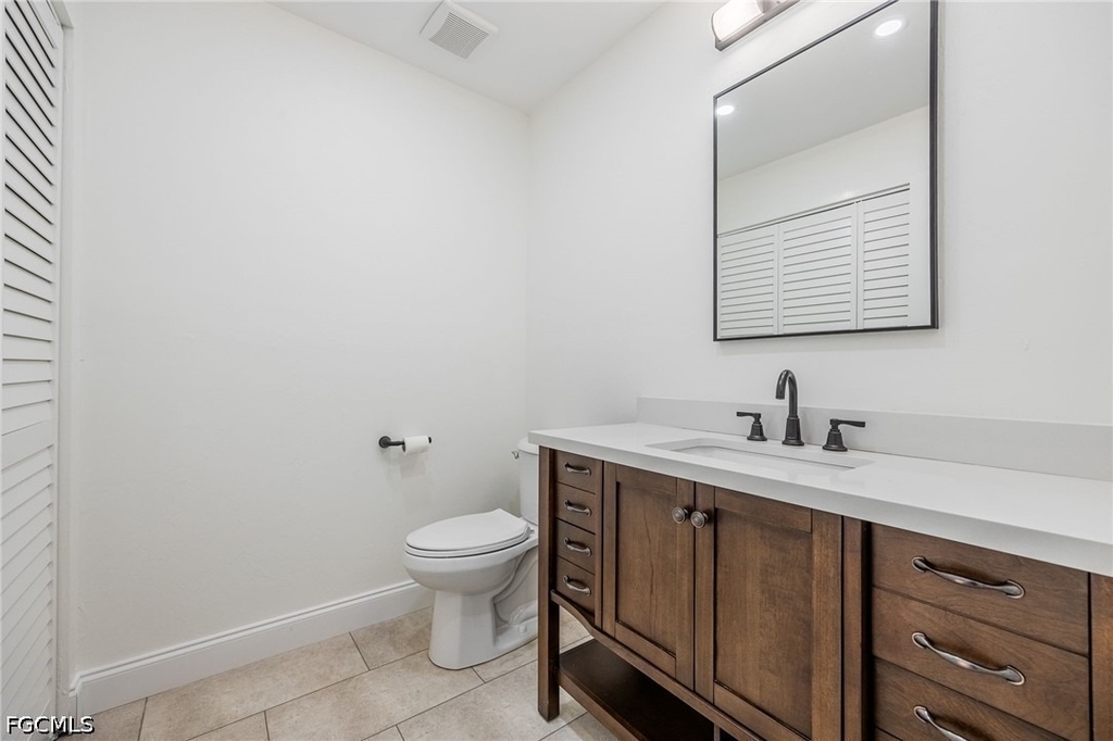 11674 Pointe Circle Drive - Photo 21