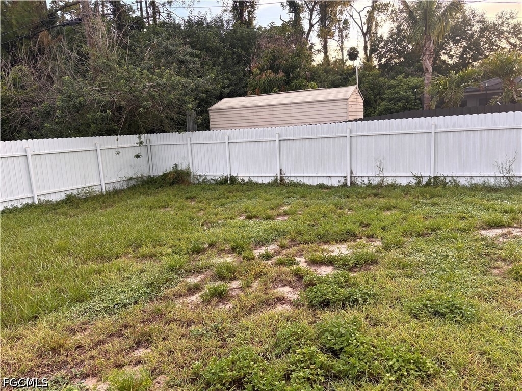 2604 E 3rd Street - Photo 27