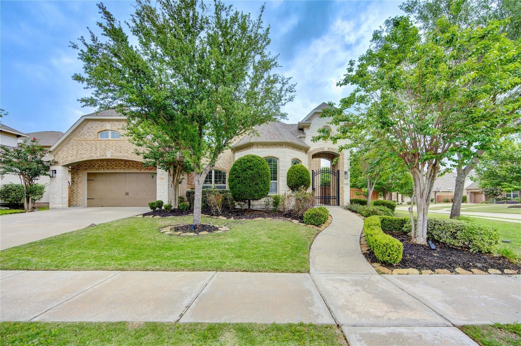 10702 Claythorne Court - Photo 2