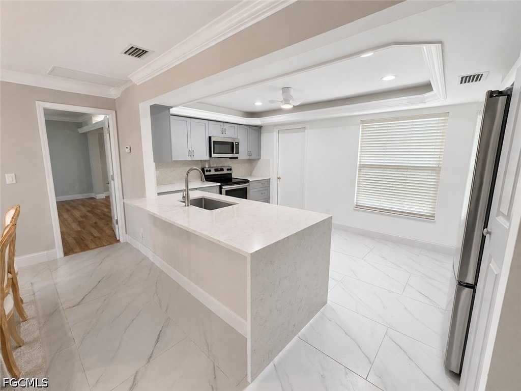 2225 Sw 3rd Place - Photo 3