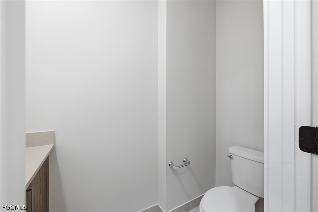 5069 Penella Avenue - Photo 10
