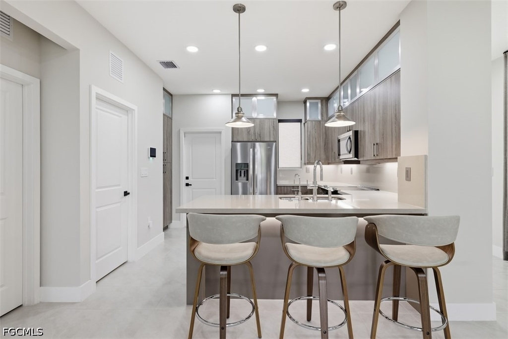 5069 Penella Avenue - Photo 4