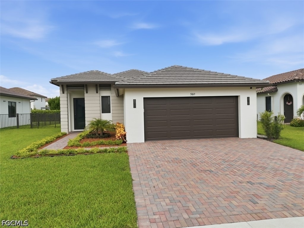 5069 Penella Avenue - Photo 22