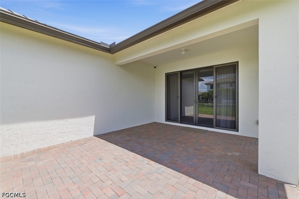 5069 Penella Avenue - Photo 20
