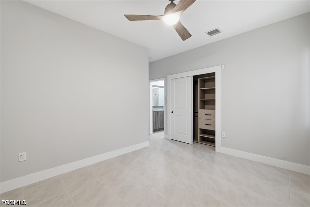 5069 Penella Avenue - Photo 12