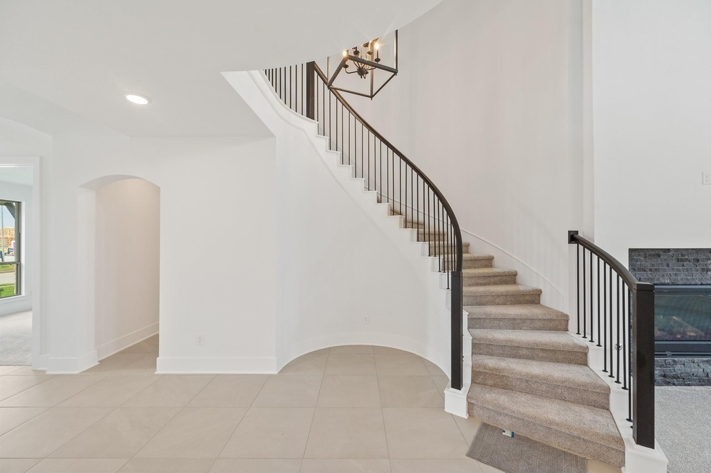 21127 Coral View Drive - Photo 10