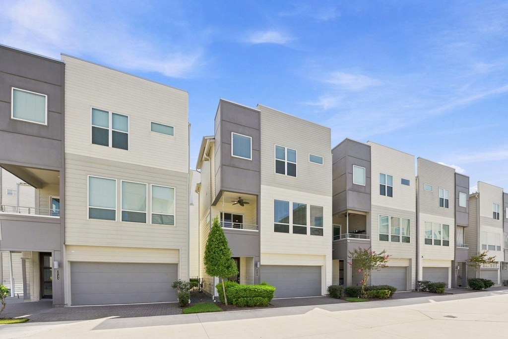 2730 Eado Edge Court - Photo 2
