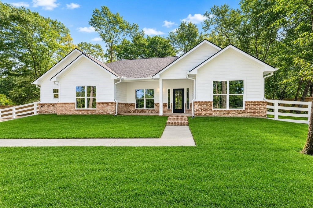 5161 Lazy Lane - Photo 0
