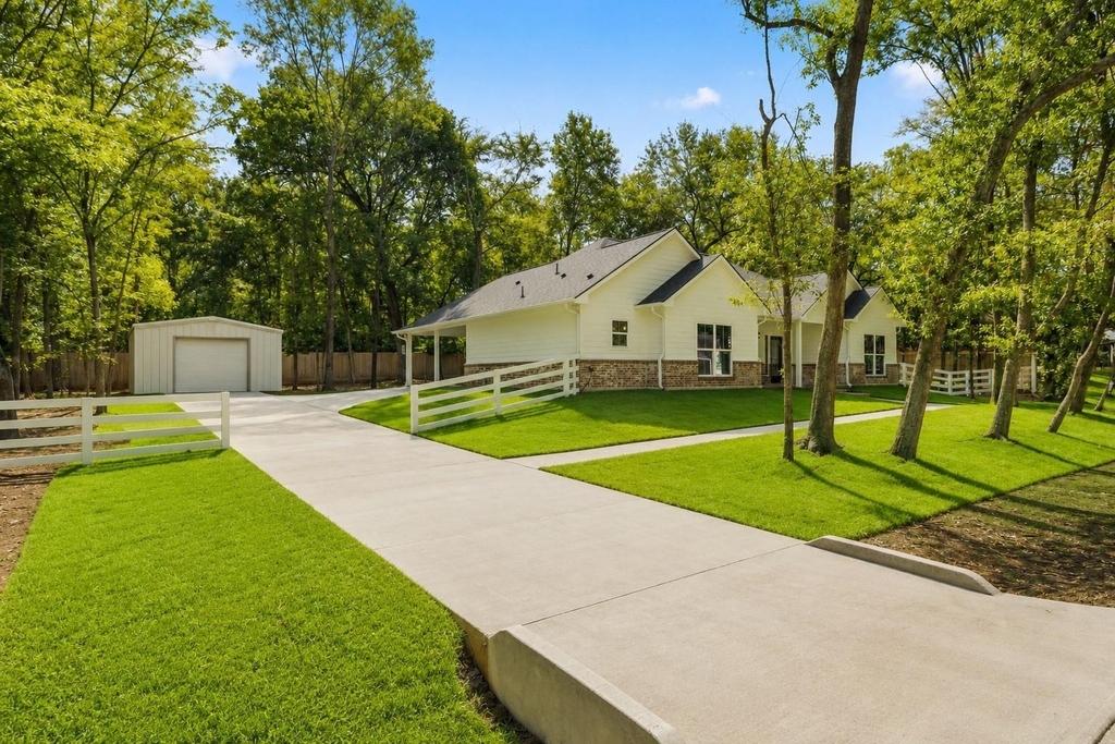5161 Lazy Lane - Photo 1