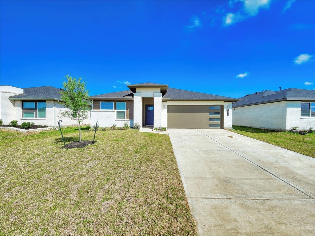 29914 Reagans Ranch Drive - Photo 0