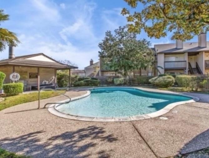 1500 Bay Area Boulevard - Photo 9