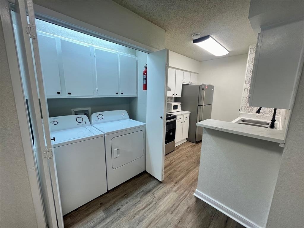 1500 Bay Area Boulevard - Photo 3