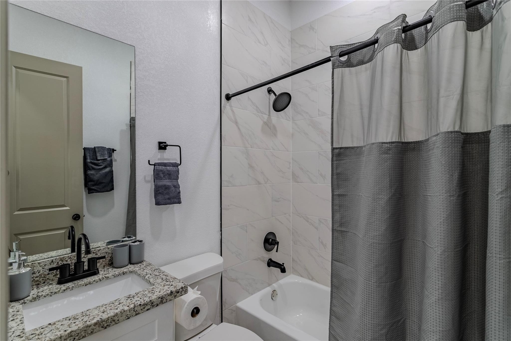5901 Crest Court - Photo 15