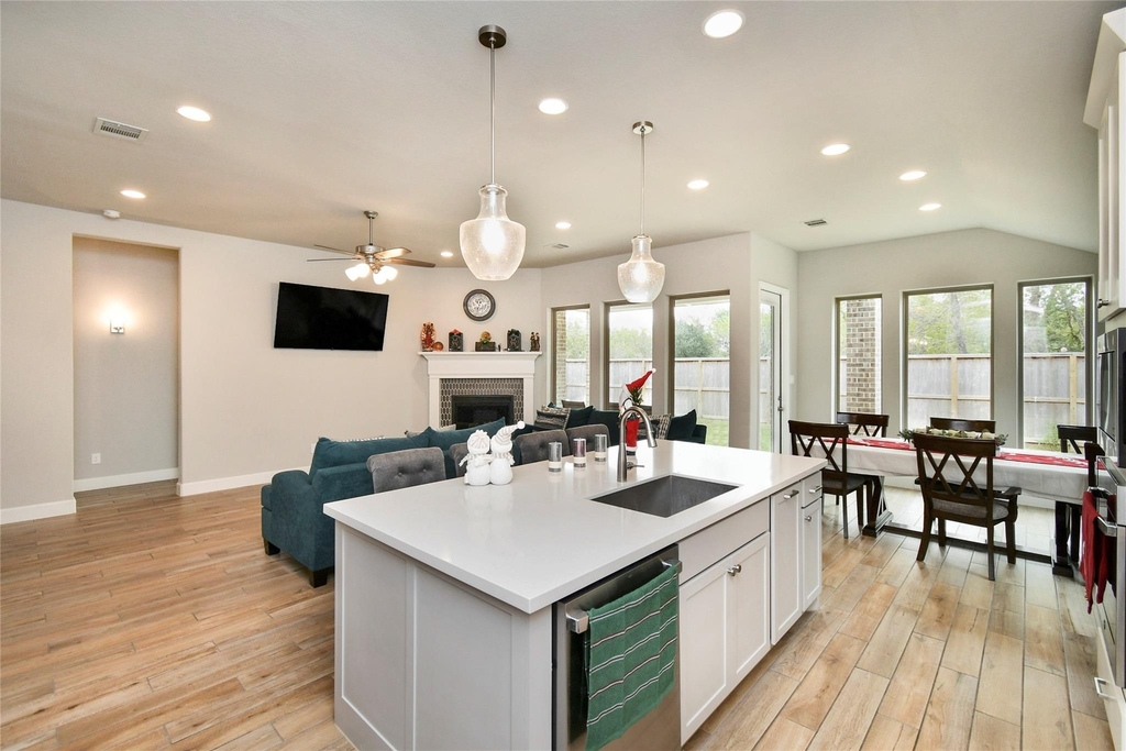 5042 Albany Shores Lane - Photo 18