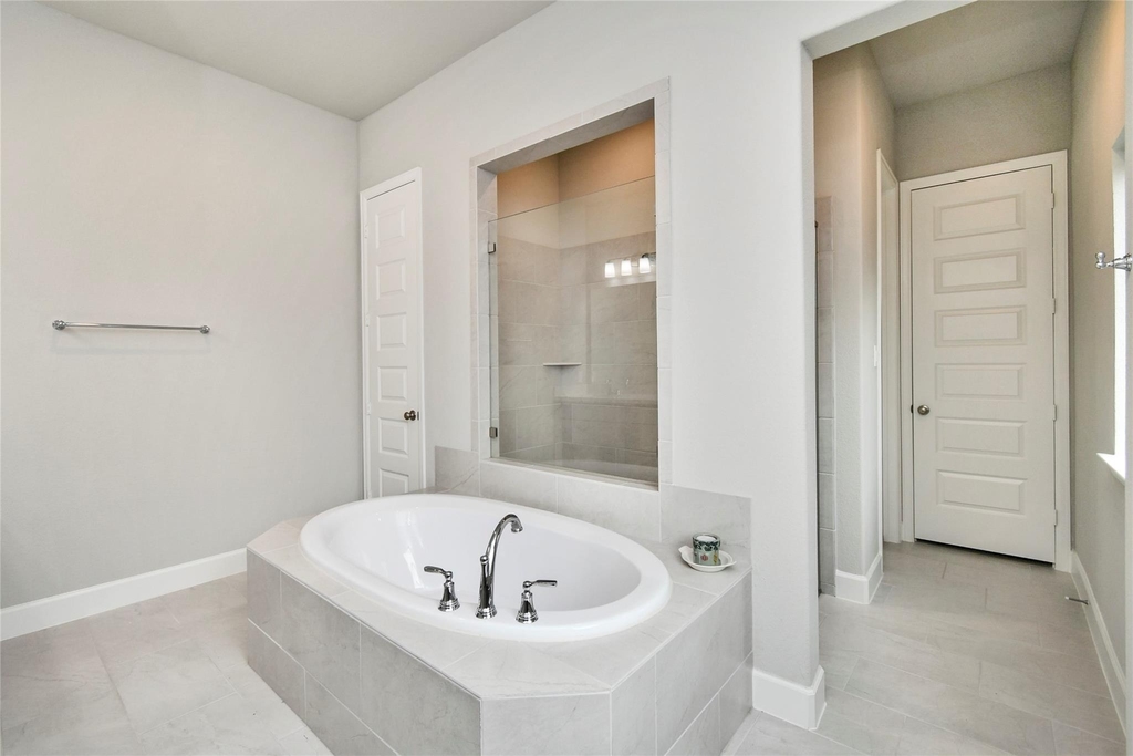 5042 Albany Shores Lane - Photo 30