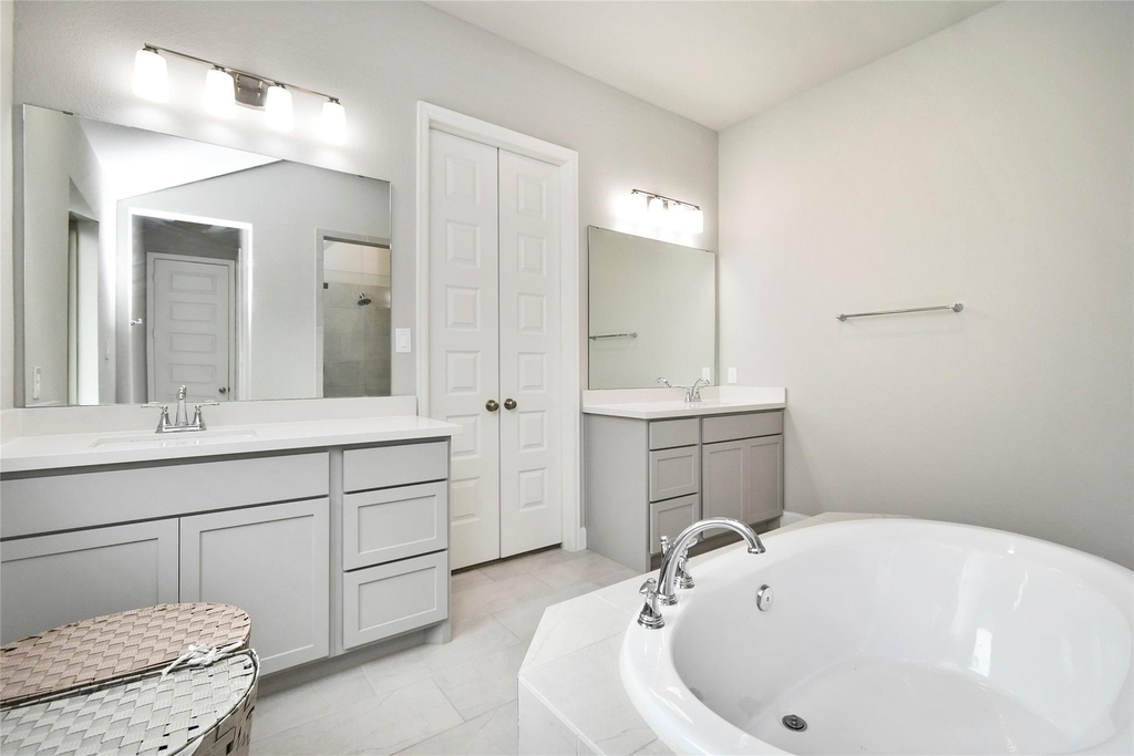 5042 Albany Shores Lane - Photo 29