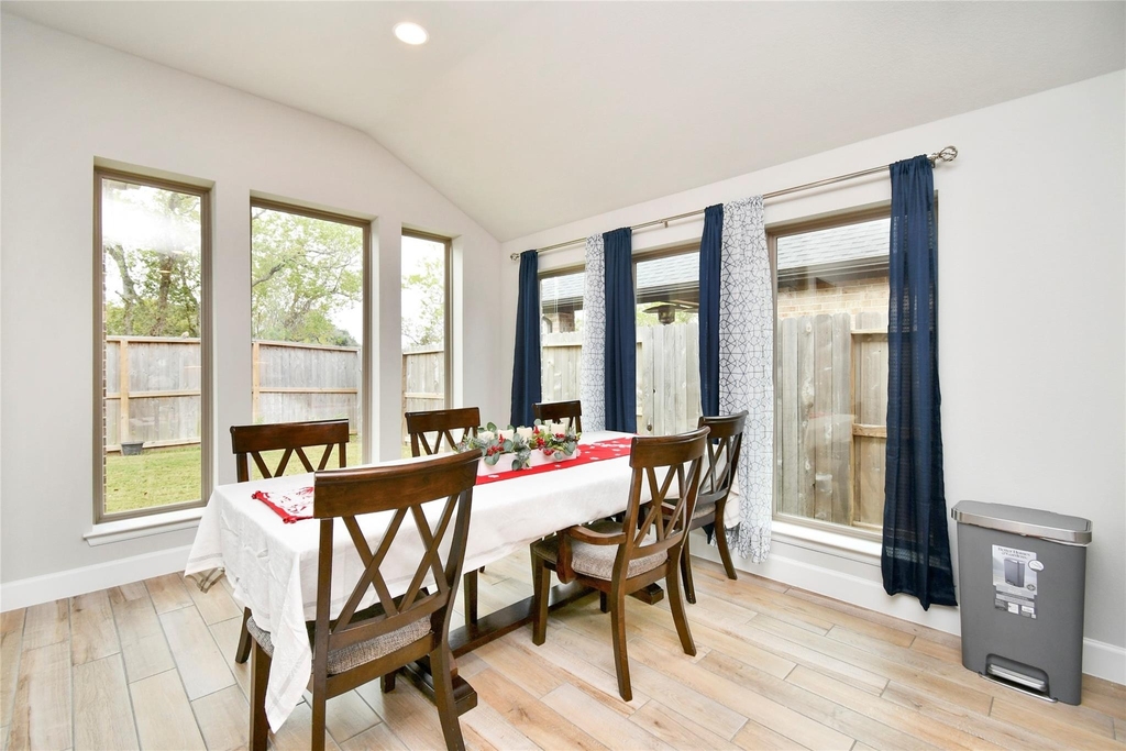 5042 Albany Shores Lane - Photo 22