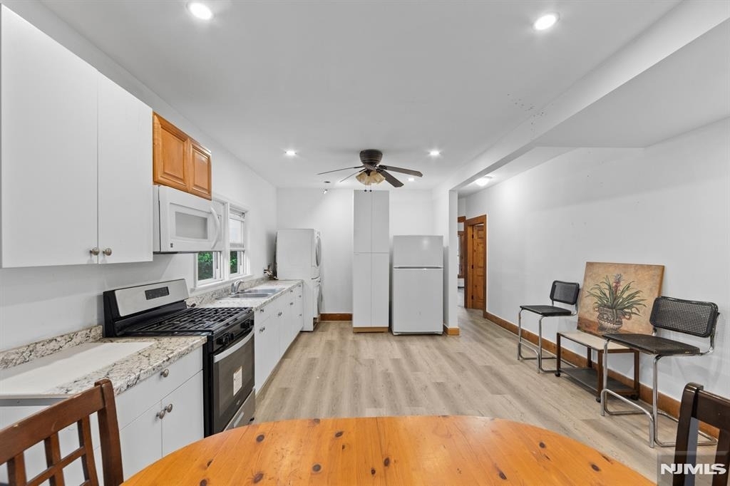 123 Washington - Photo 6