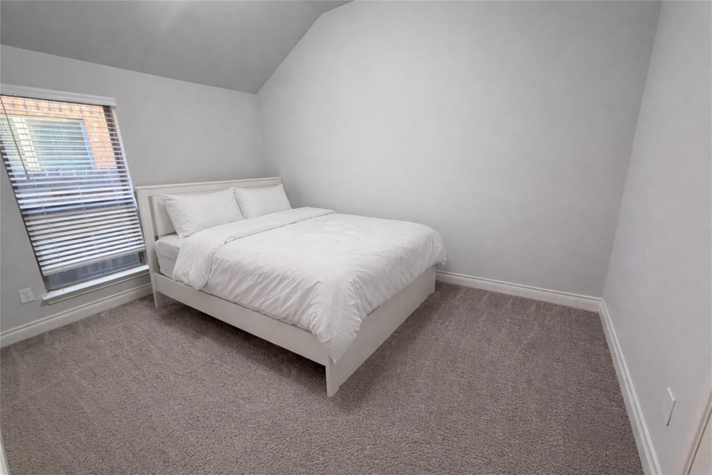 12807 Spiegel Street - Photo 5