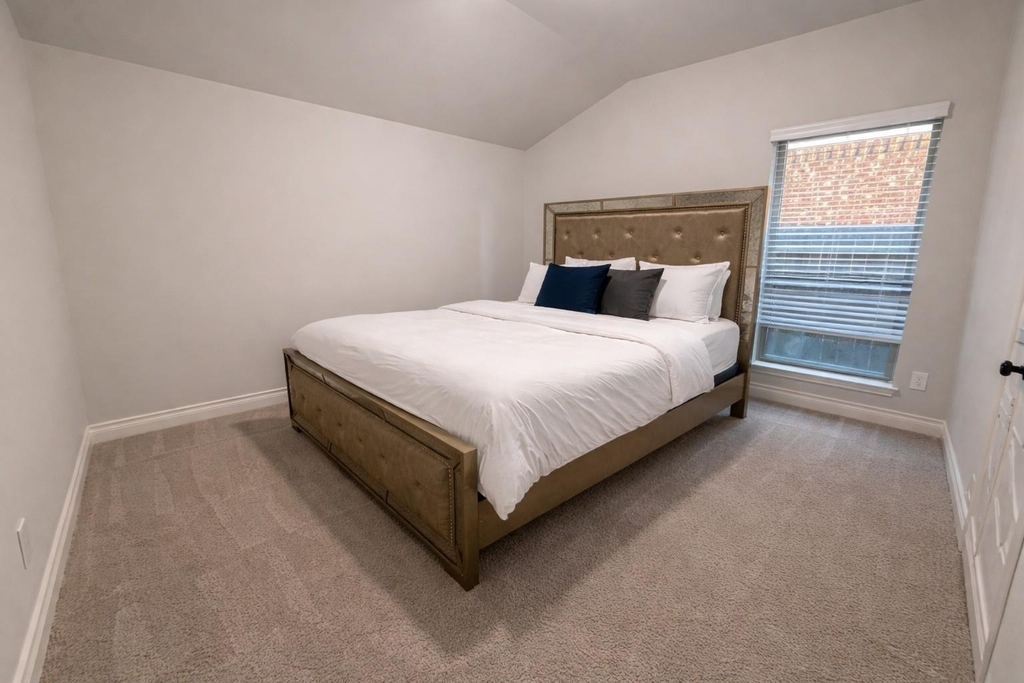 12807 Spiegel Street - Photo 6
