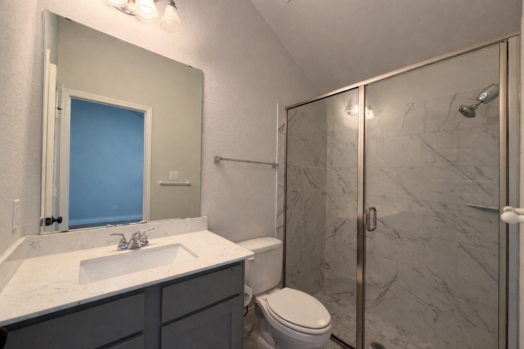 12807 Spiegel Street - Photo 8