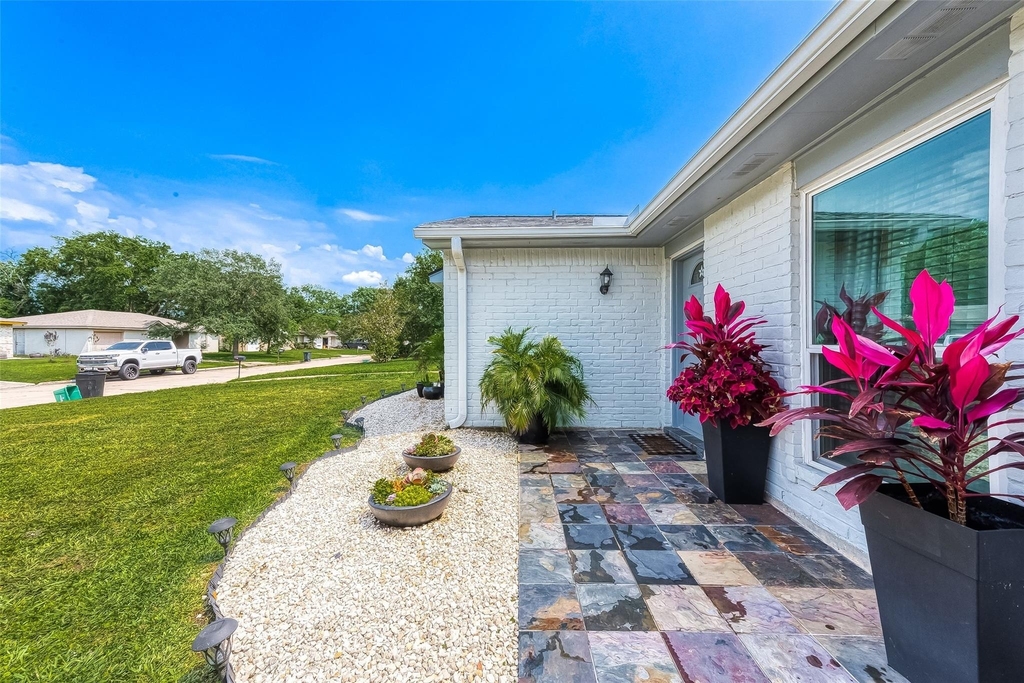 16614 Forest Bend Avenue - Photo 4