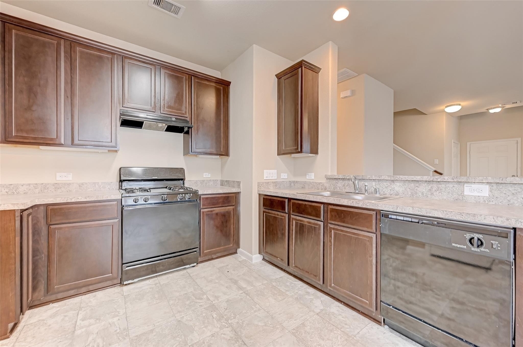 10118 Mariposa Green Court - Photo 7