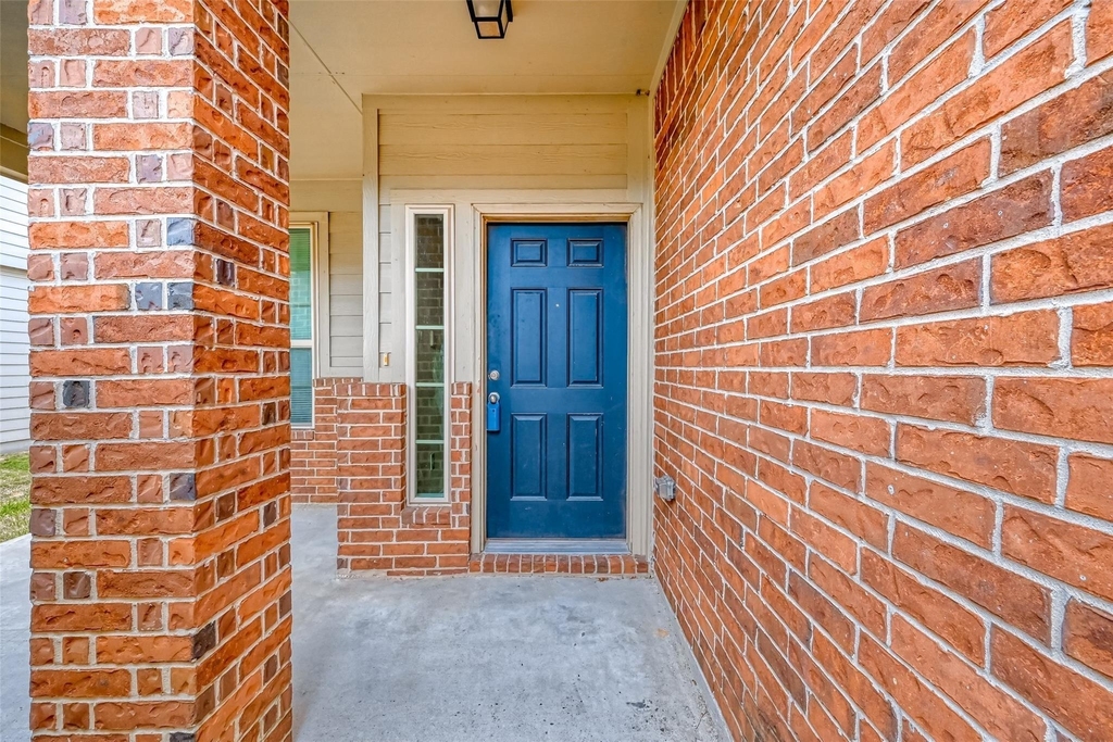 10118 Mariposa Green Court - Photo 1